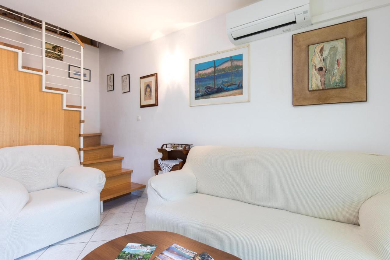 Apartment Glorija With Balcony Baska  Exterior photo